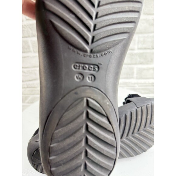 Crocs Serena Women's Size 11 Black T Strap Floral Embellish Bach Summer Sandals - Picture 9 of 12